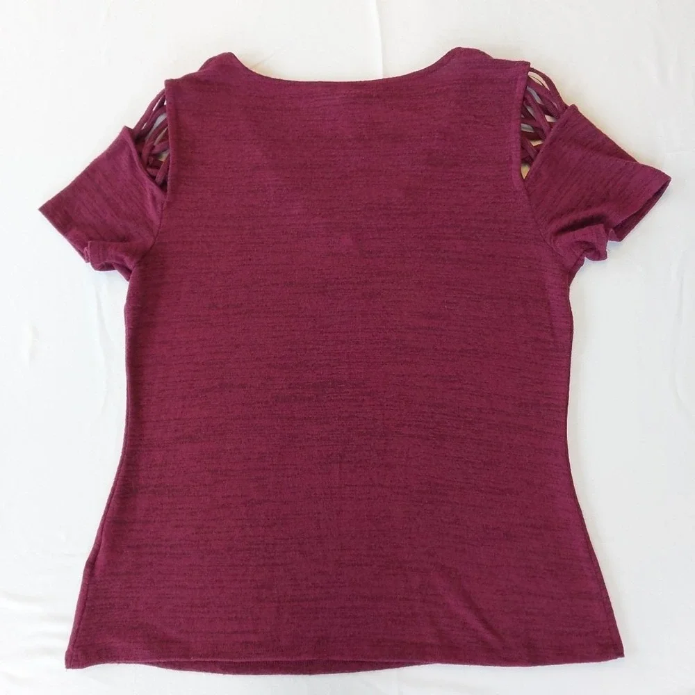 Women's Rock & Republic Purple Slit Shoulder And Chest Short Sleeve Top - Large‎